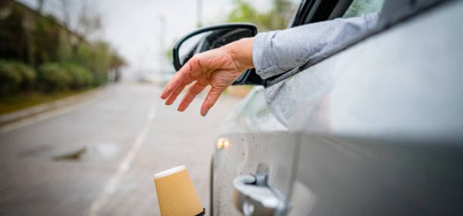 Xử phạt hộ gia đình, cá nhân thực hiện hành vi vứt rác bừa bãi, không phân loại rác
